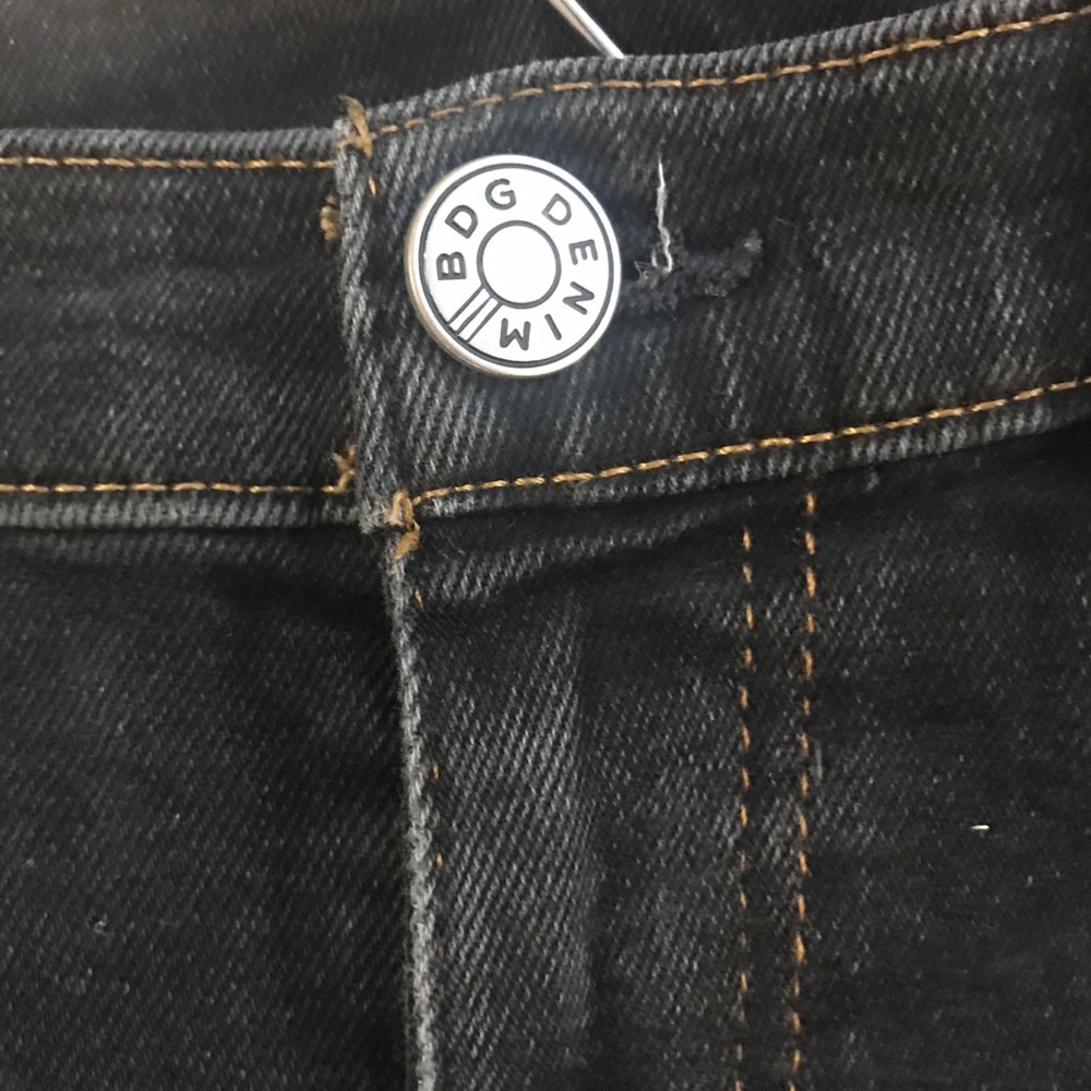 BDG Girlfriend Jean Washed Black 28